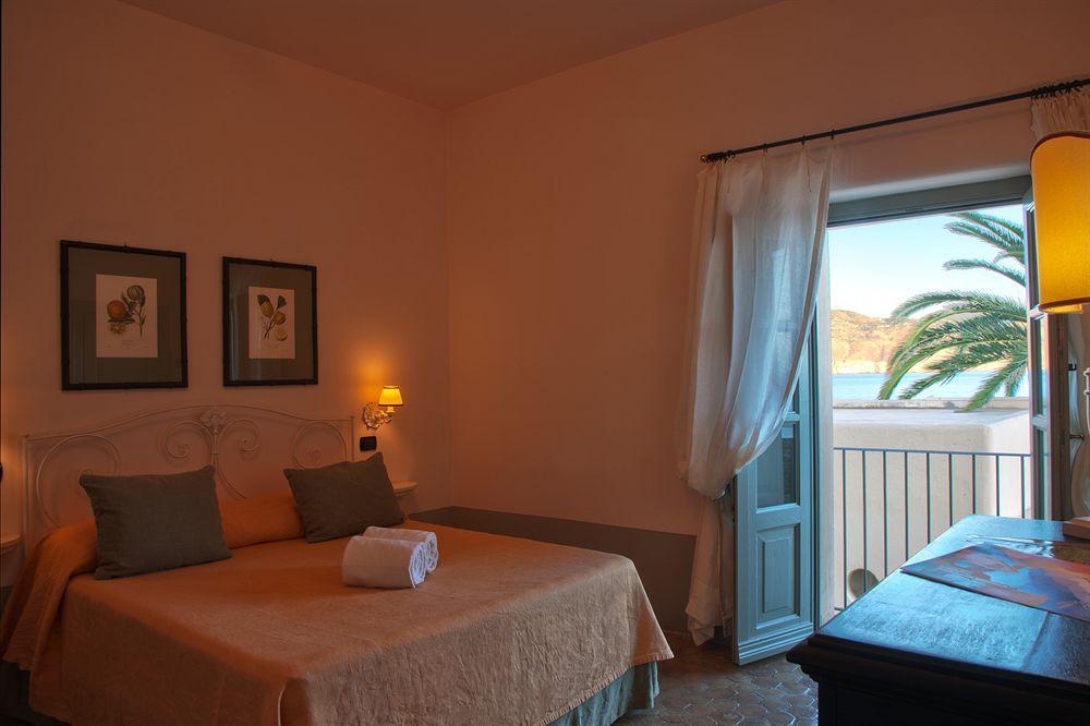 La Salina Hotel Borgo Di Mare 린구아 외부 사진